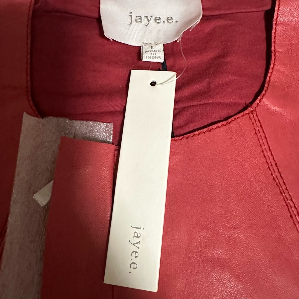 Women's Red Jacket real Leather Lamb size large Jaye E. NWT zipper pockets - Picture 16 of 16